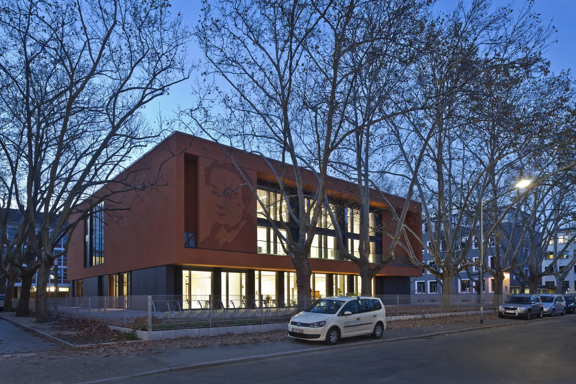 Sumesgutner Georg Büchner Schule Frankfurt (GER)
