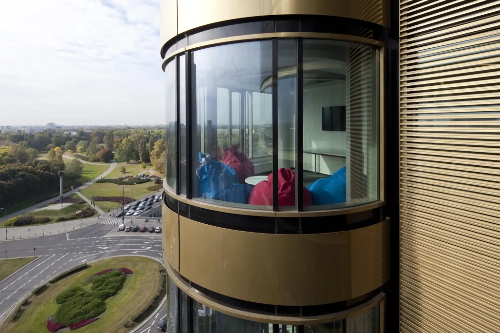 Sumesgutner Zebra Tower Warschau (POL)