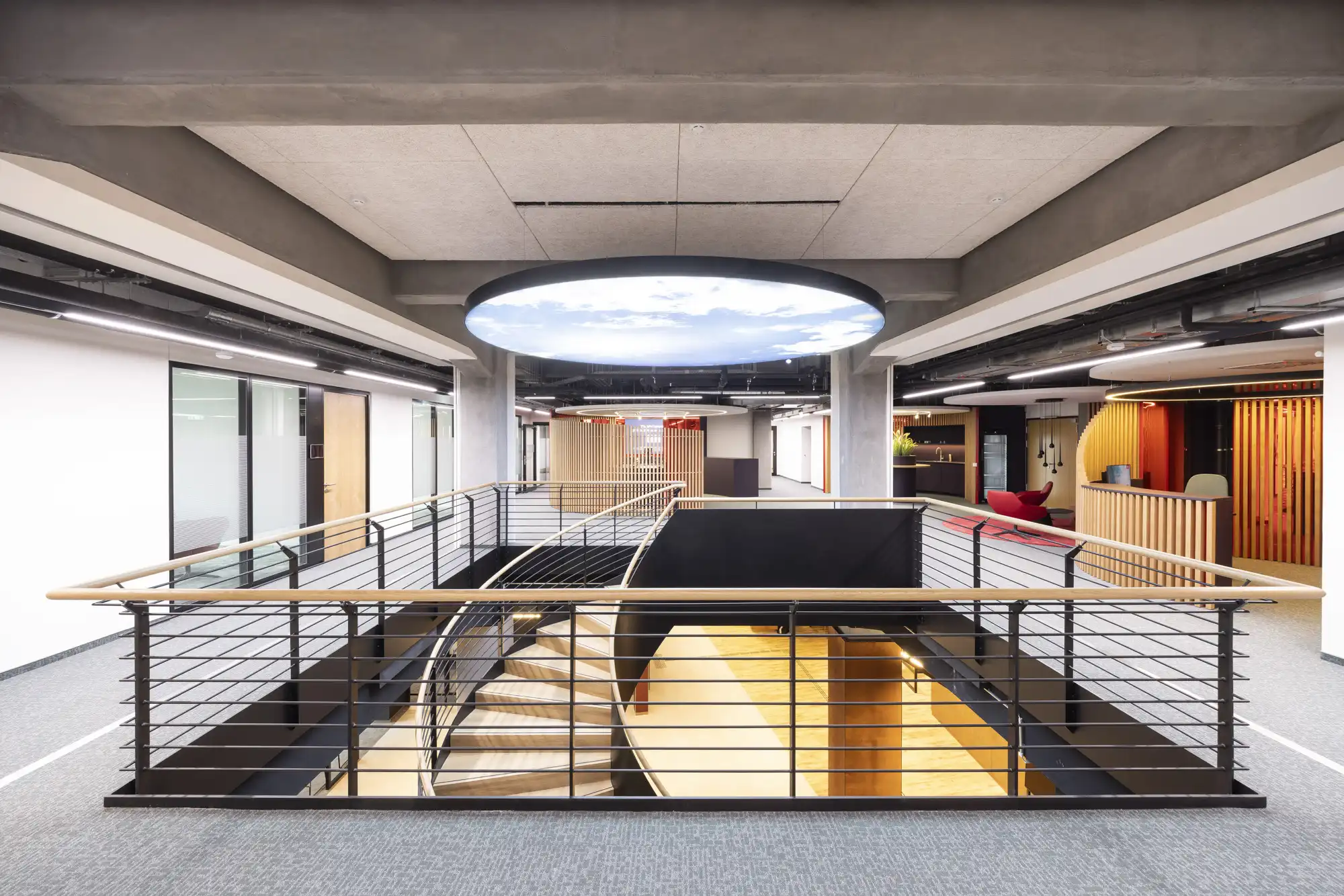 Büroetage mit Wendeltreppe