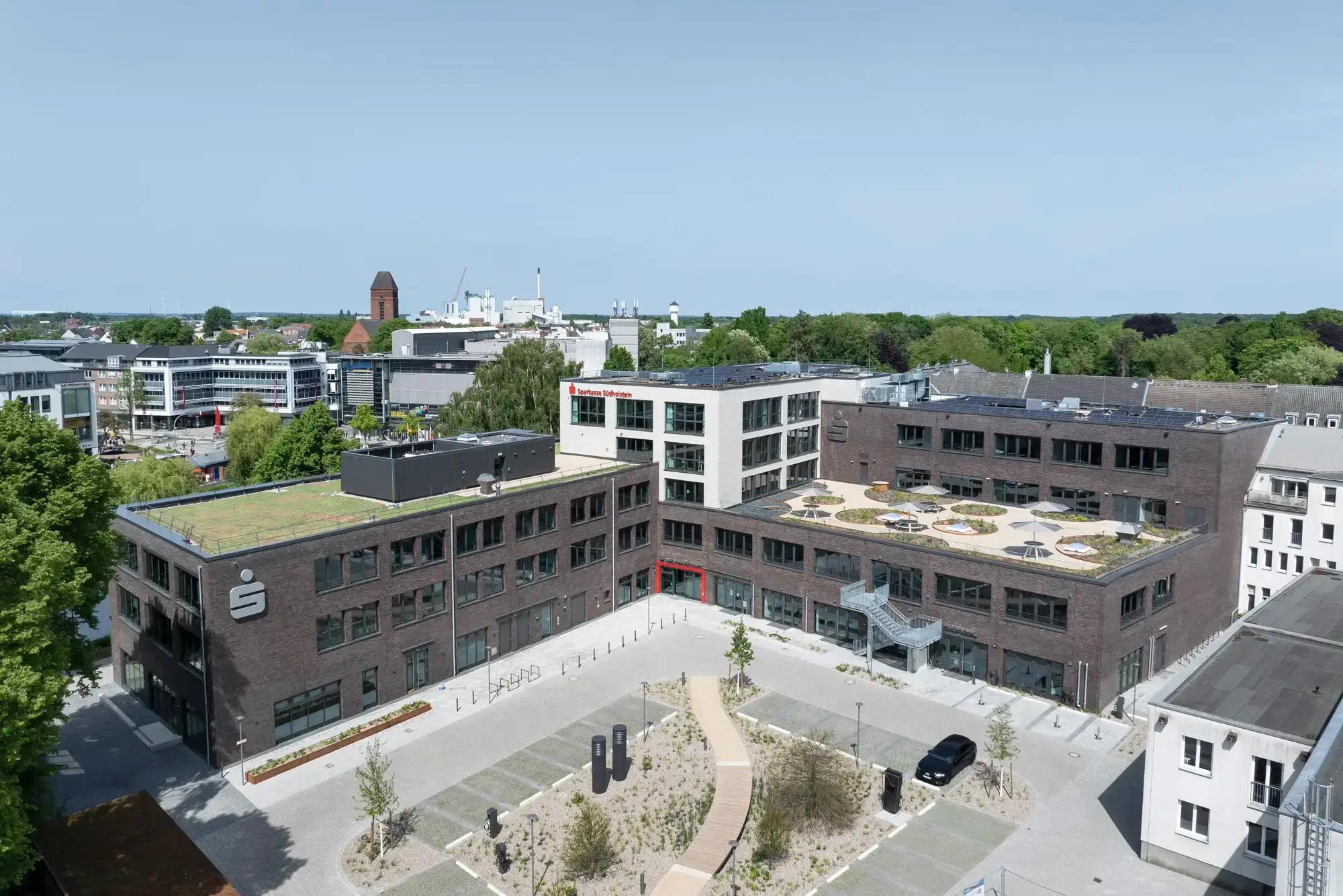 Bürogebäude mit Innenhof
